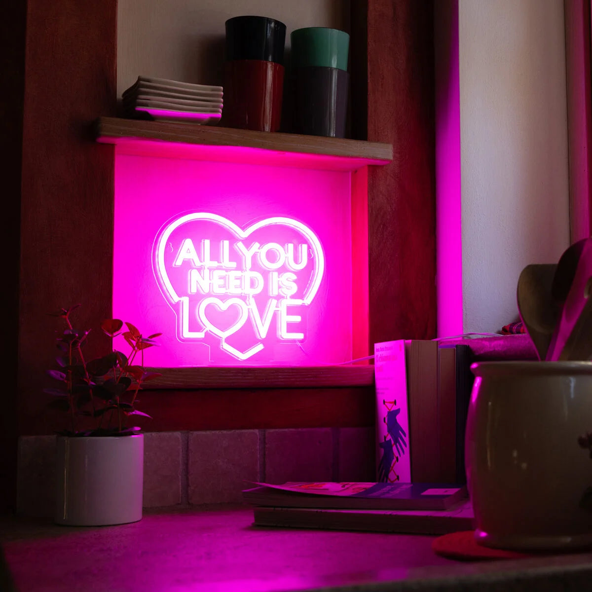 LED-Lampe mit Neoneffekt - All You Need is Love - It’s a Sign