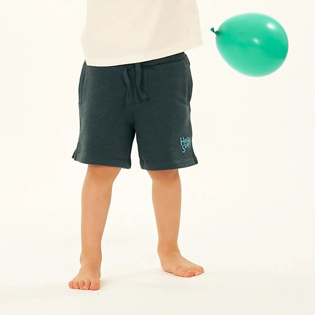 Kinder Shorts in dunklem Petrol, Modell JAKUB