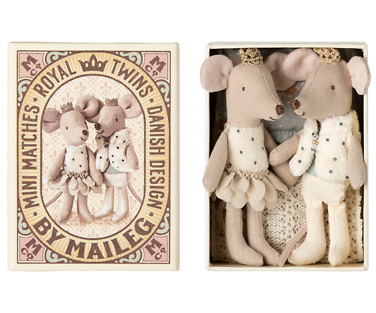 Königliche Zwillingsmäuse, Kleine Schwester und Bruder in Box - beige