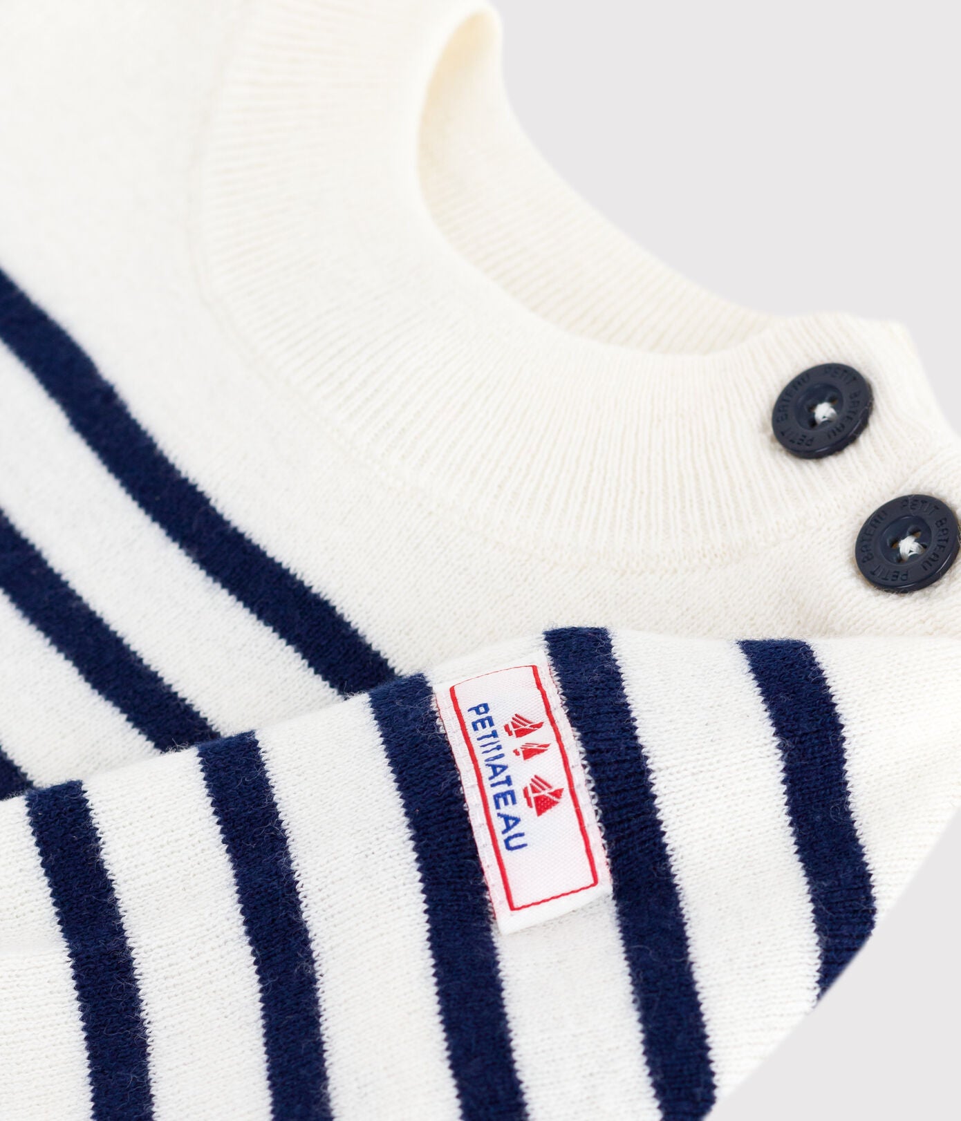 Baby-Pullover im Marine-Look aus Wolle und Baumwolle