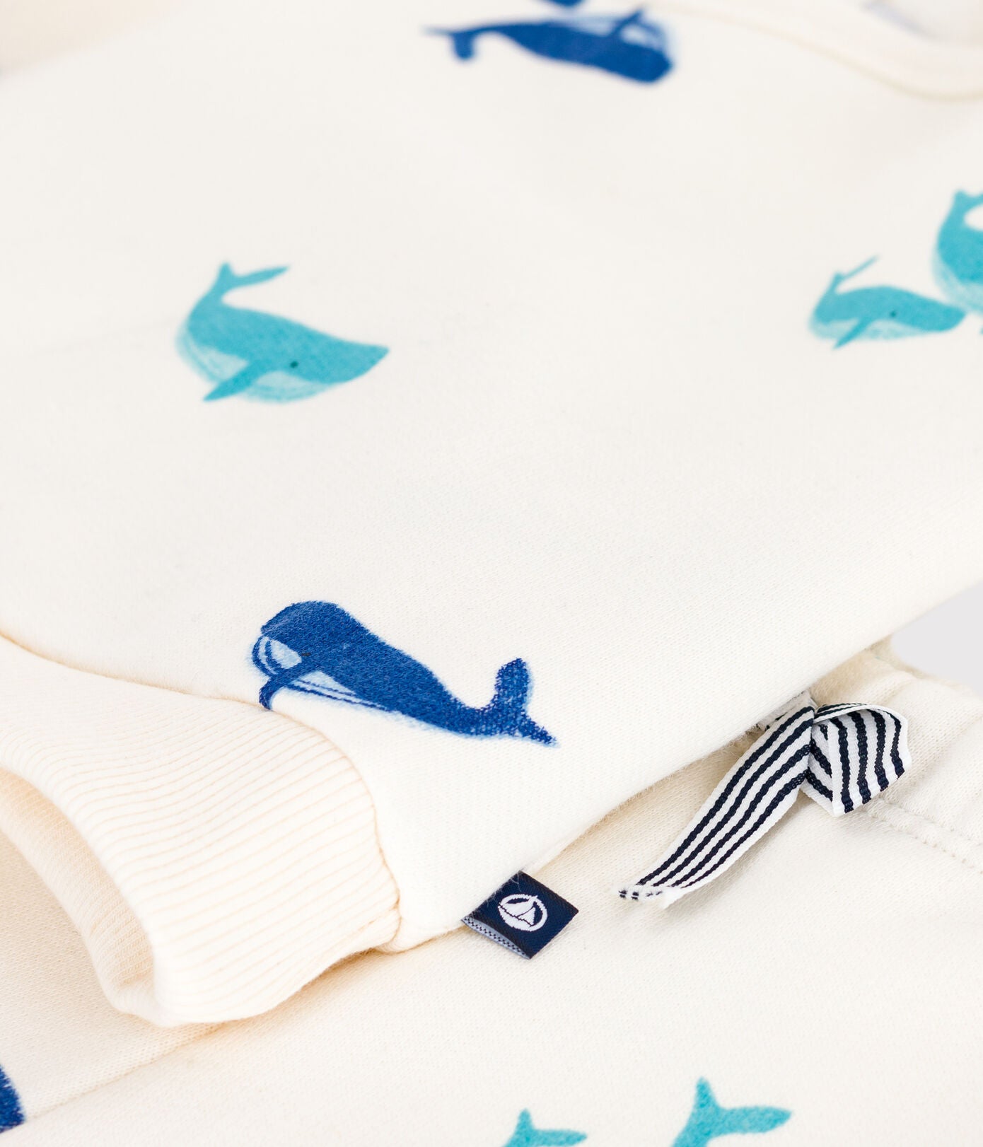 Baby-Set Sweatshirt und Hose mit Walmotiv