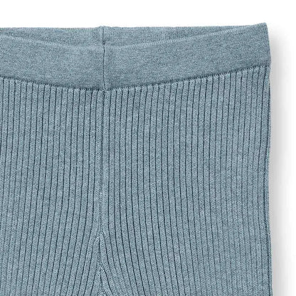 Baby Strickleggins in salbeigrün mélange, Modell YUMA