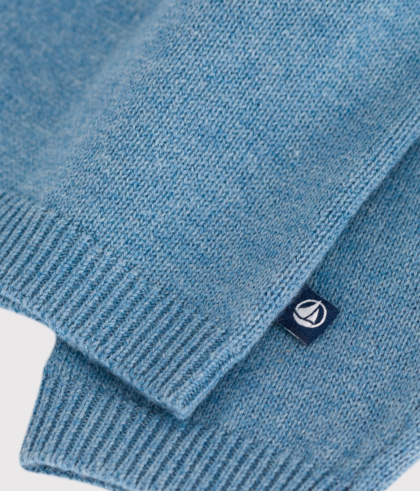 Baby-Cardigan mit Kragen aus einfarbigem Woll- und Baumwollstrick