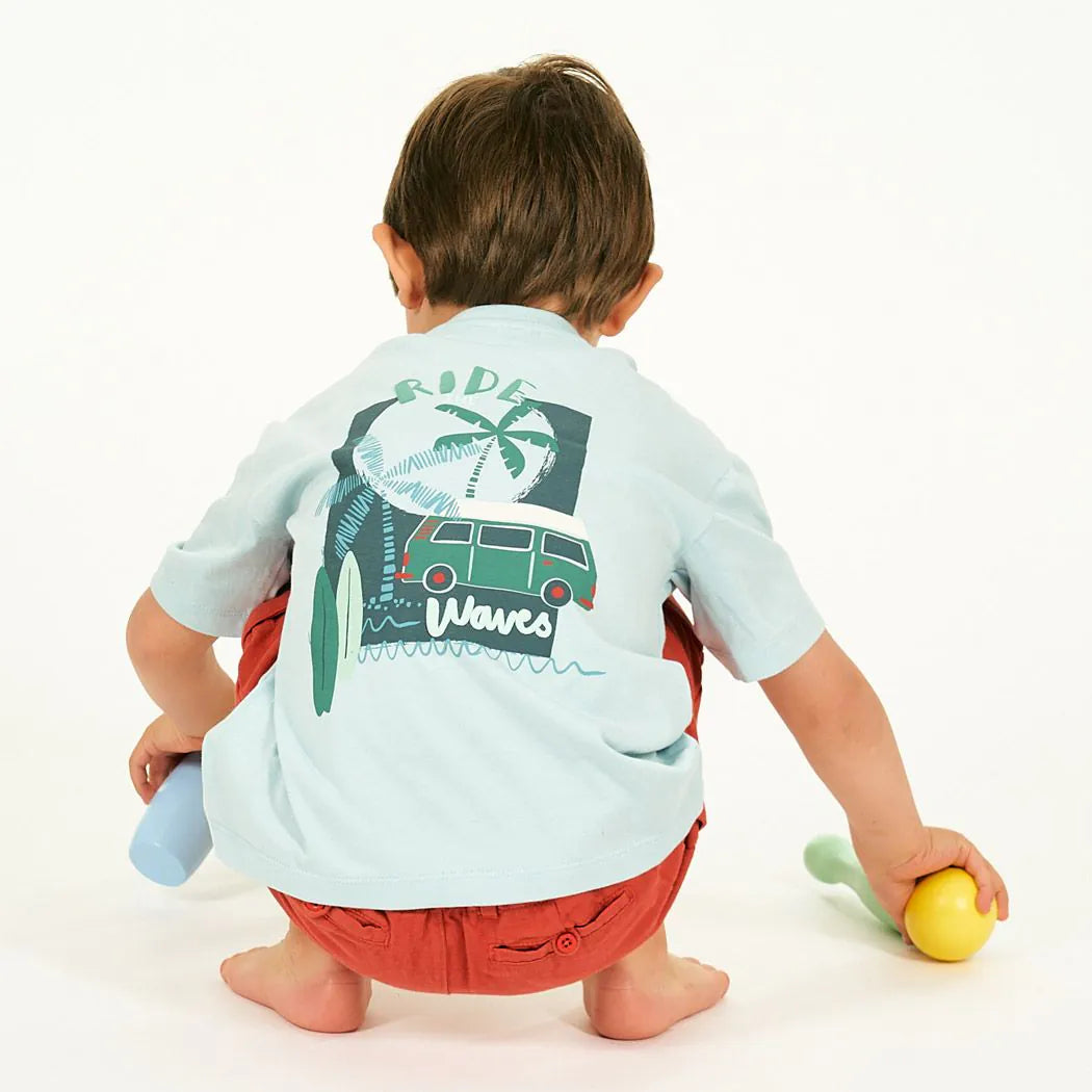 T-Shirt für Kinder in hellblau, Modell OSWIN