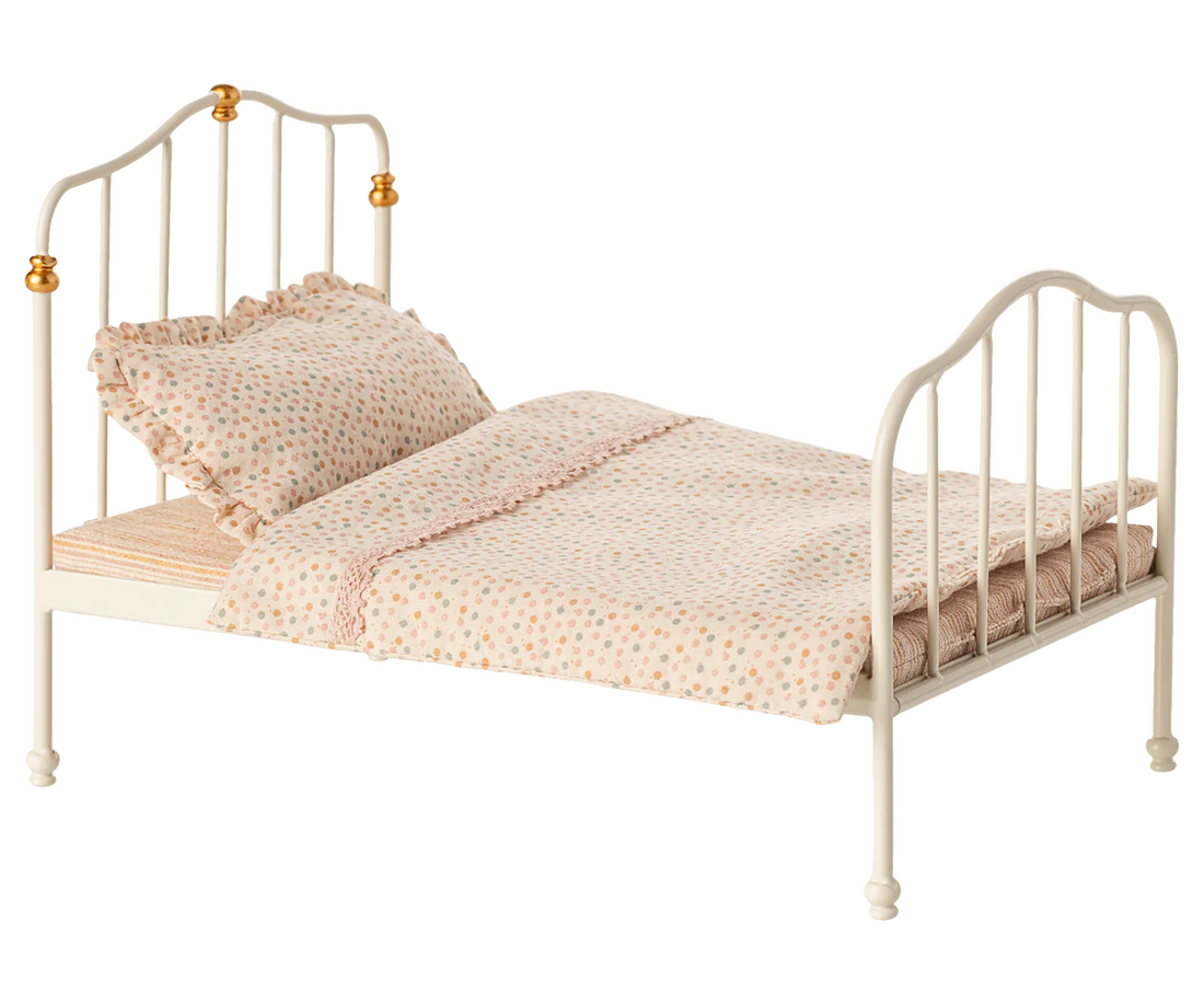 Vintage Bett, Maus - Cremefarben
