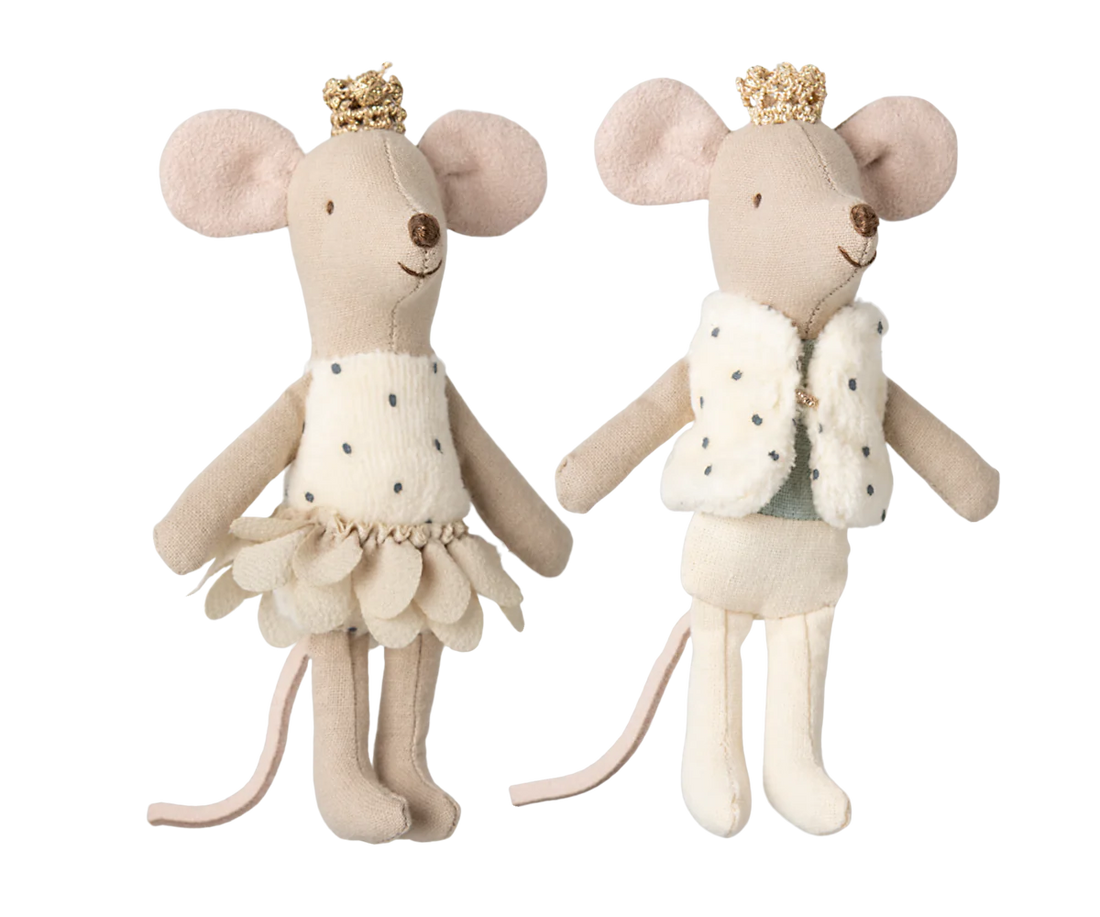 Königliche Zwillingsmäuse, Kleine Schwester und Bruder in Box - beige