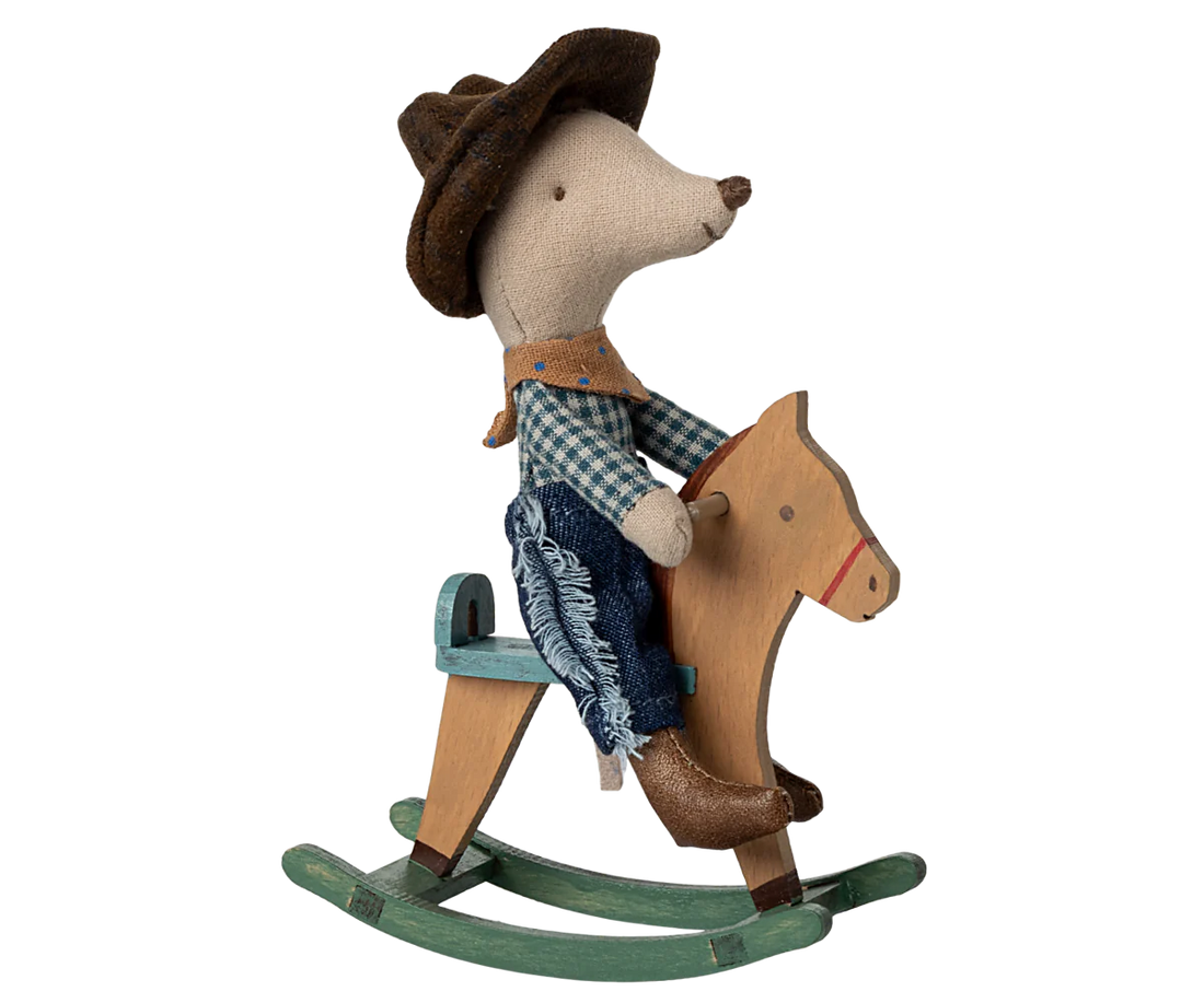 Cowboy Maus auf Schaukelpferd, Kleiner Bruder