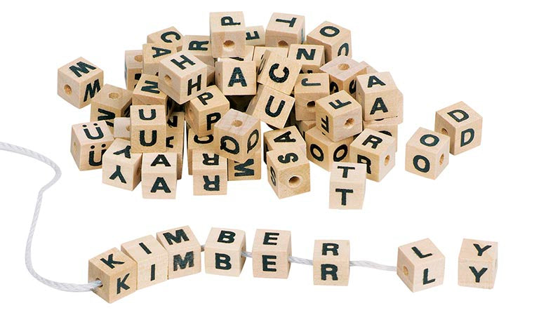 Buchstabenwürfel, natur